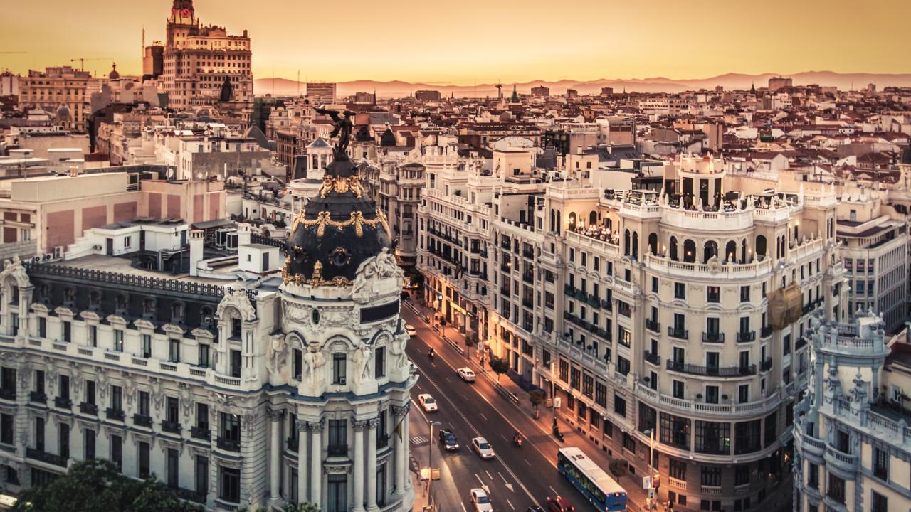 RECORRIDO POR EL MADRID COSMOPOLITA: LA GRAN VÍA